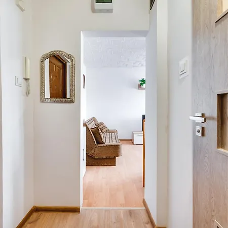 Chylonska 69-85 By Homeprime דירה