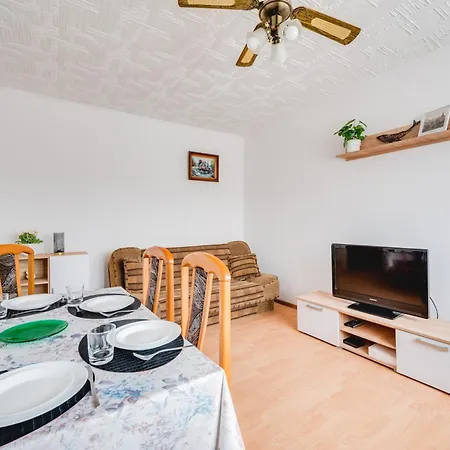 Chylonska 69-85 By Homeprime דירה *